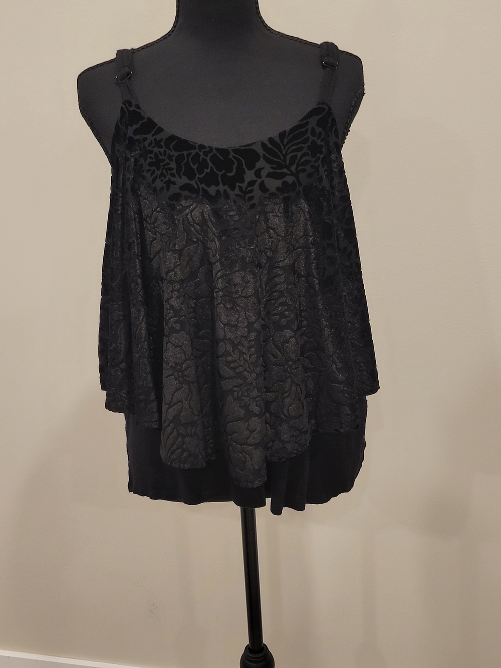 torrid Black Velvet Floral Burnout Tank Top